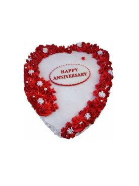 heart-shaped anniversary cake