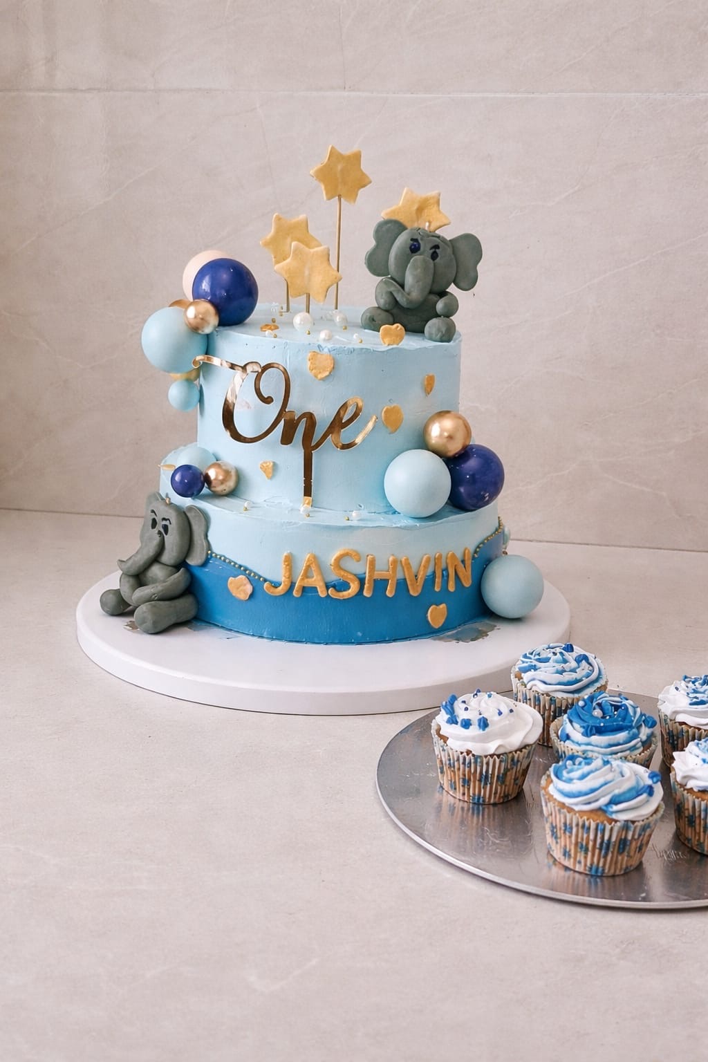 Fresh cream cake